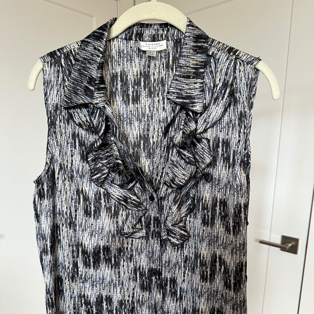 NWT Tahari Blouse - Black and White - Women's Petite Large